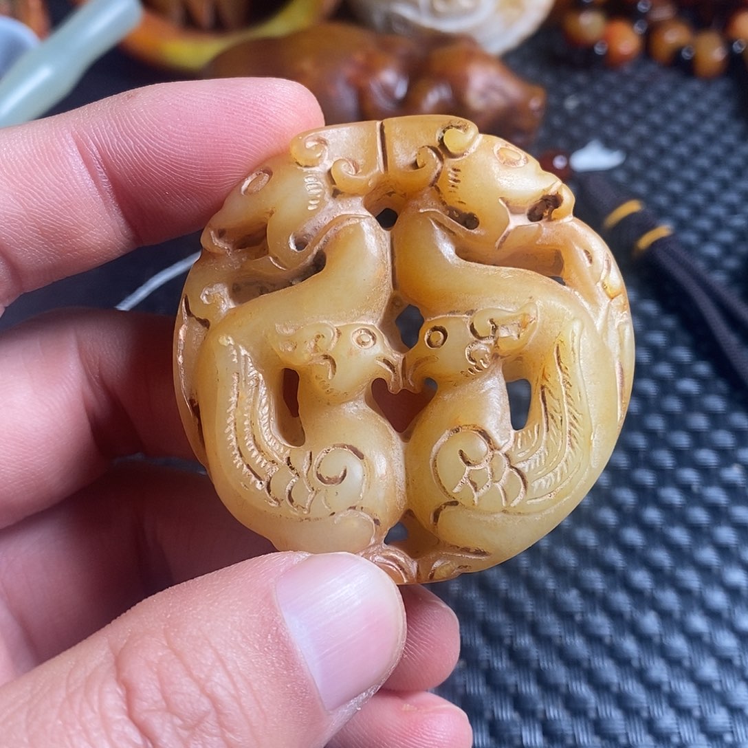 岫玉未镶嵌珠宝奇石