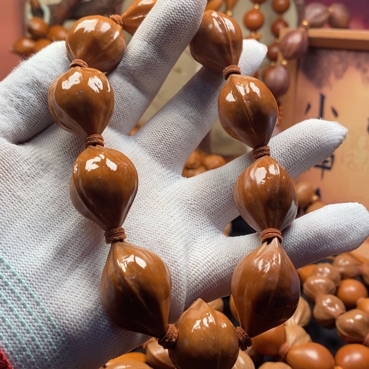 手串/手链橄榄核2.1三花铁盒