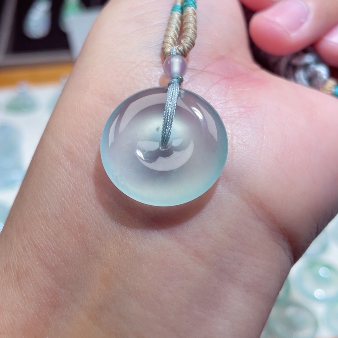 颈饰未镶嵌翡翠扣子