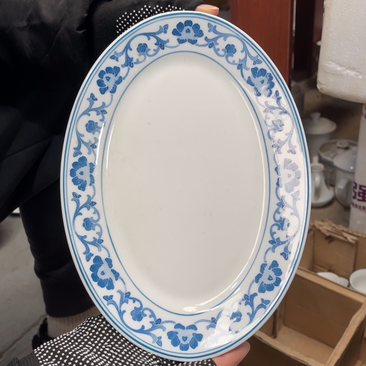 醴陵高温釉下手绘25厘米长微瑕