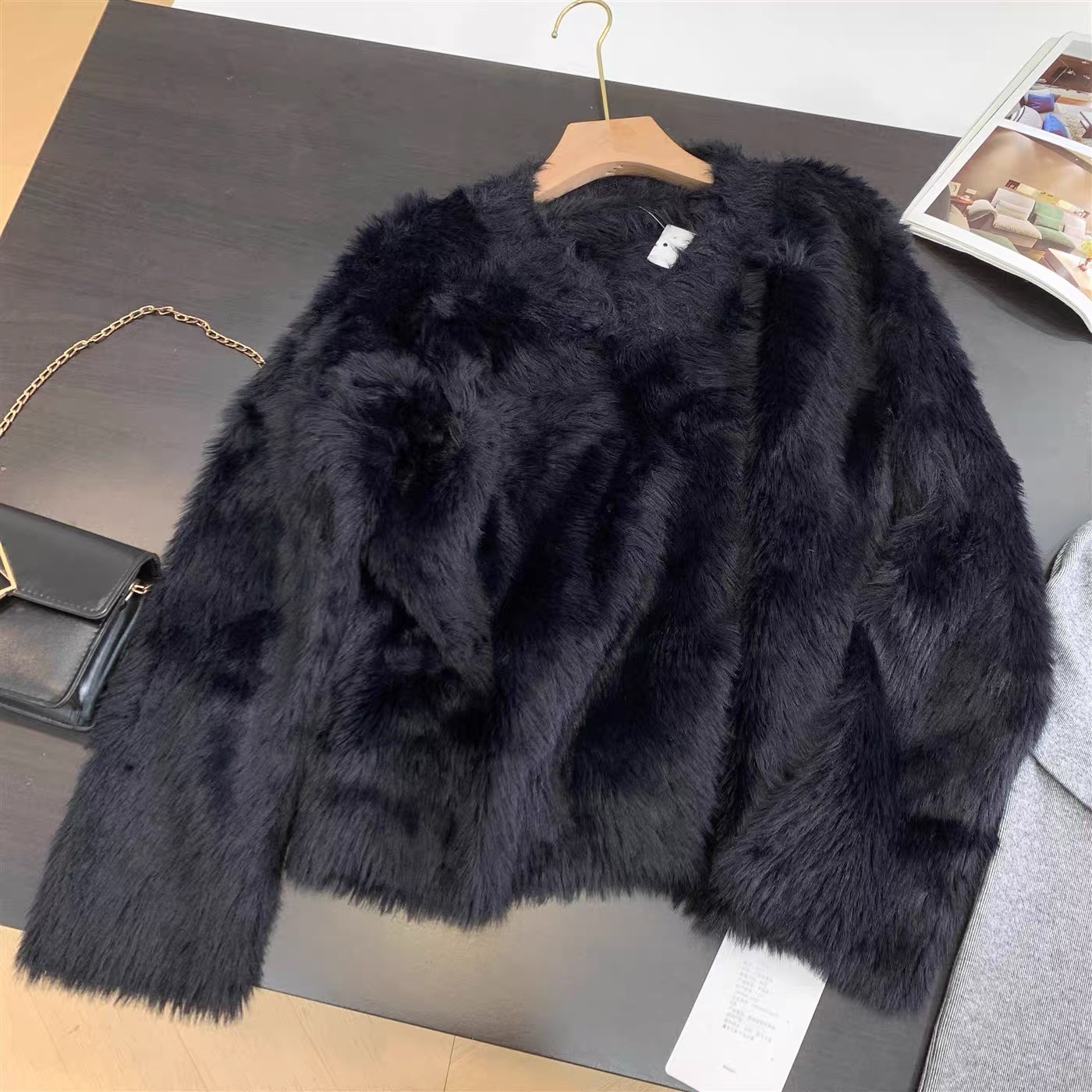 慵懒风设计感流苏V领毛衣女秋季新款百搭宽松显瘦上衣3-050