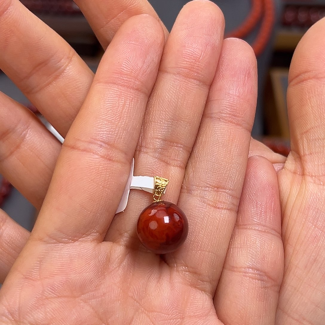 吊坠(不含链)未镶嵌南红玛瑙13mm
