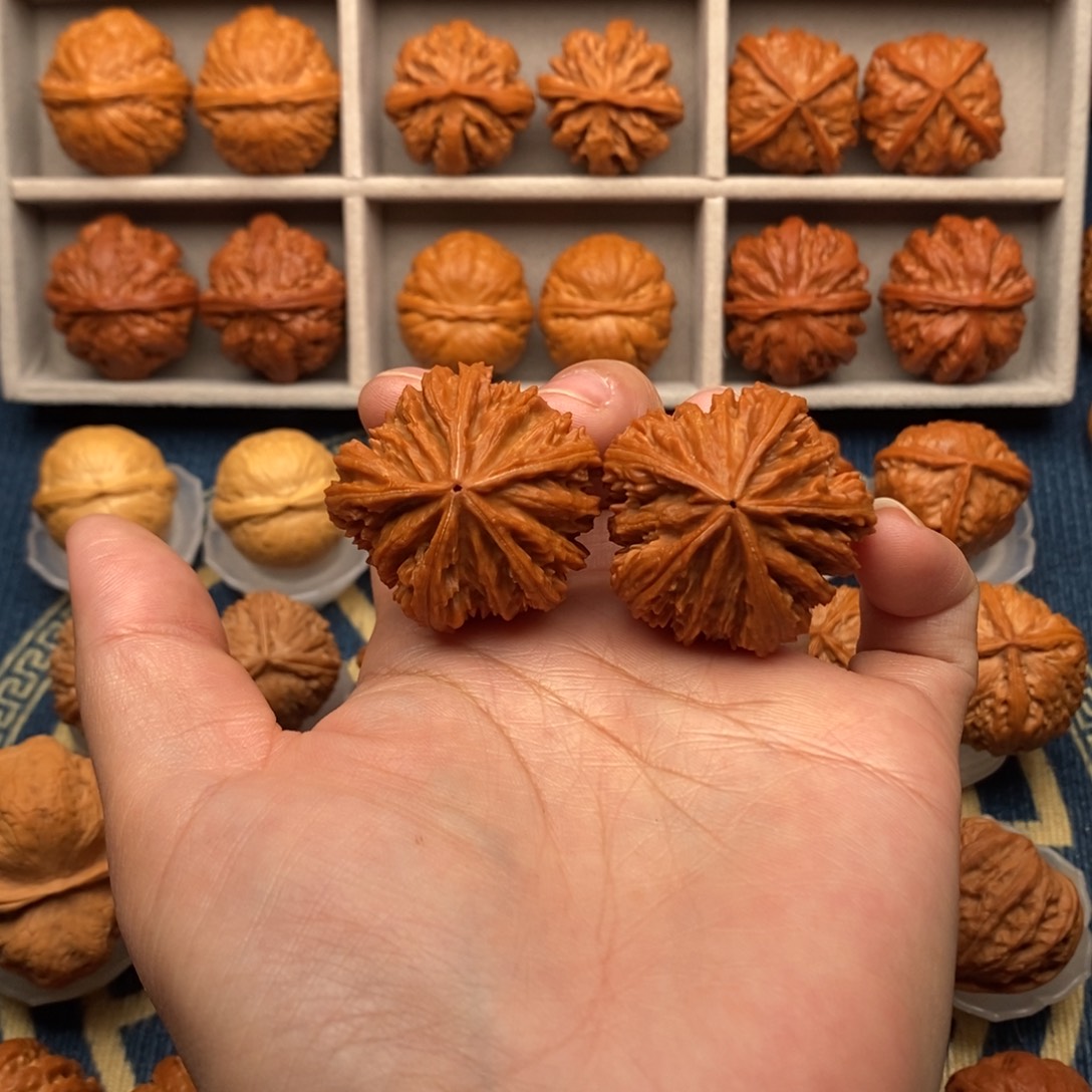 塔***牌把件文玩核桃五星上将