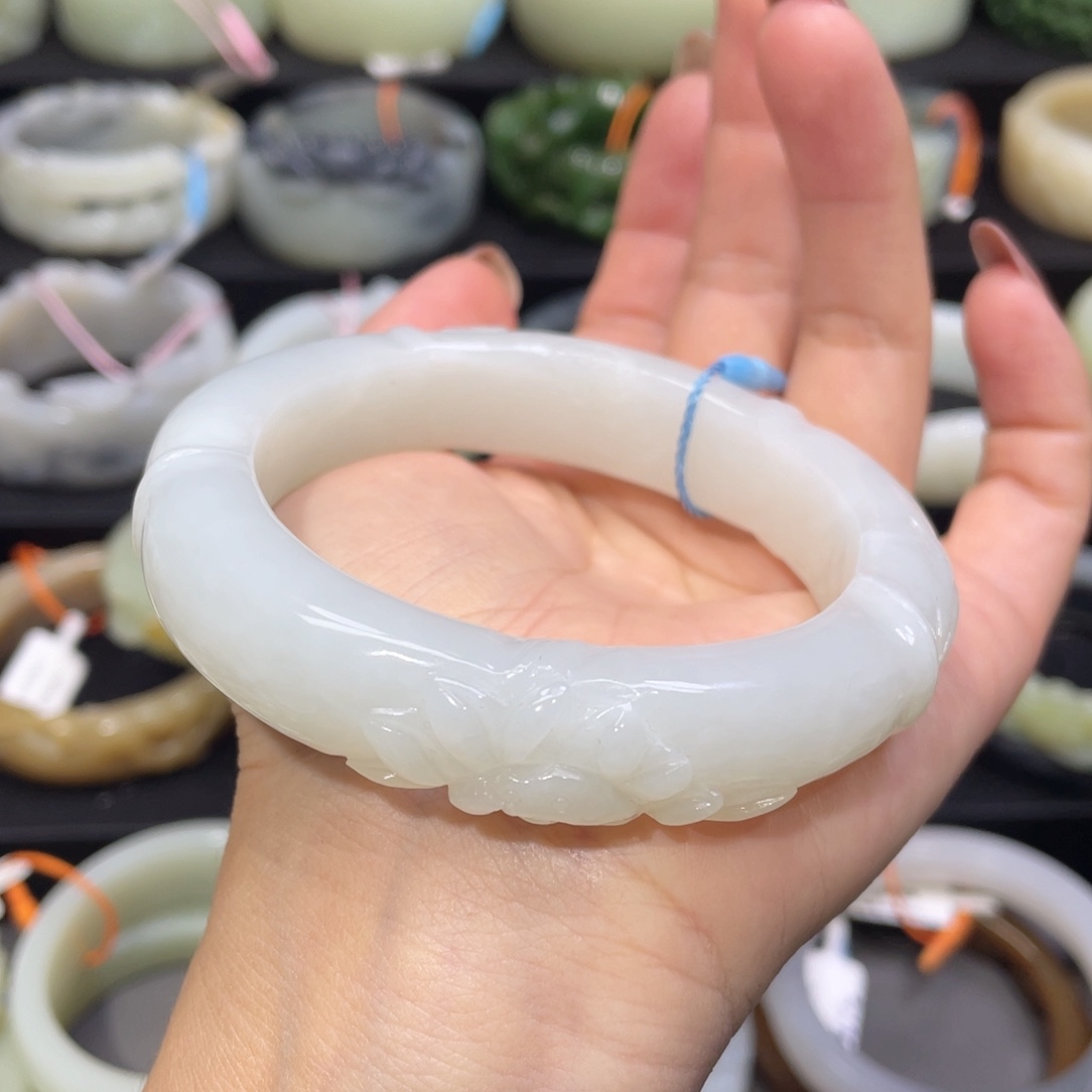 未镶嵌手镯和田玉84