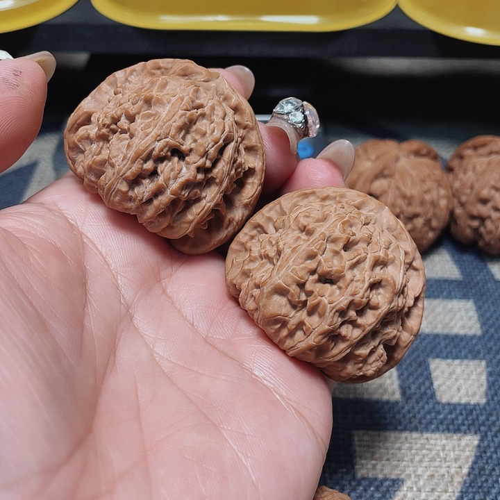 文玩核桃把件不**起白狮子43