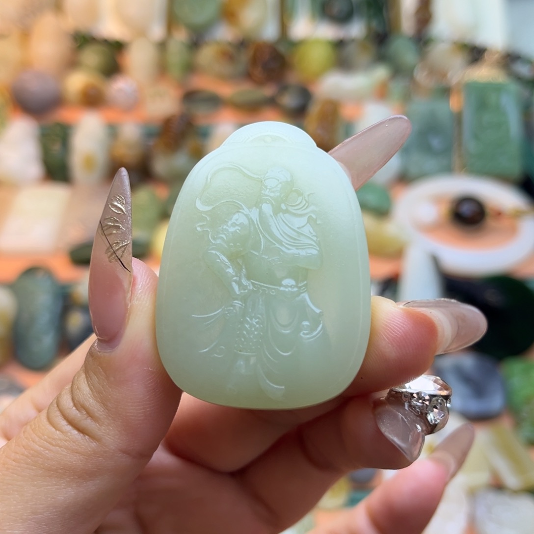 和田玉颈饰未镶嵌