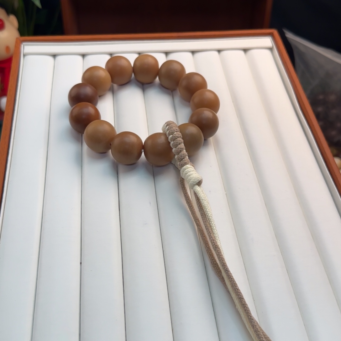 菩提根/象牙果手串干磨卡23.8老料微瑕手持