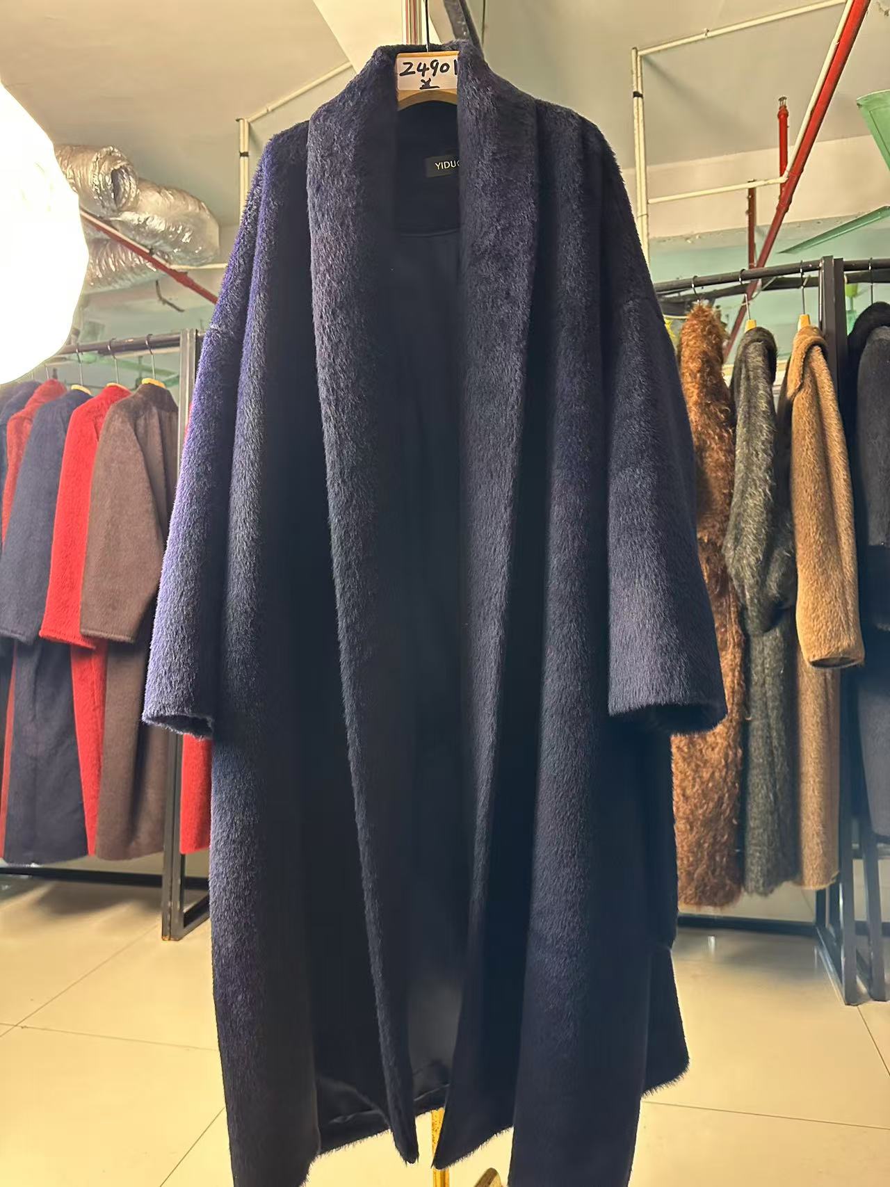 意大利进口秘鲁苏力大衣24901-24976