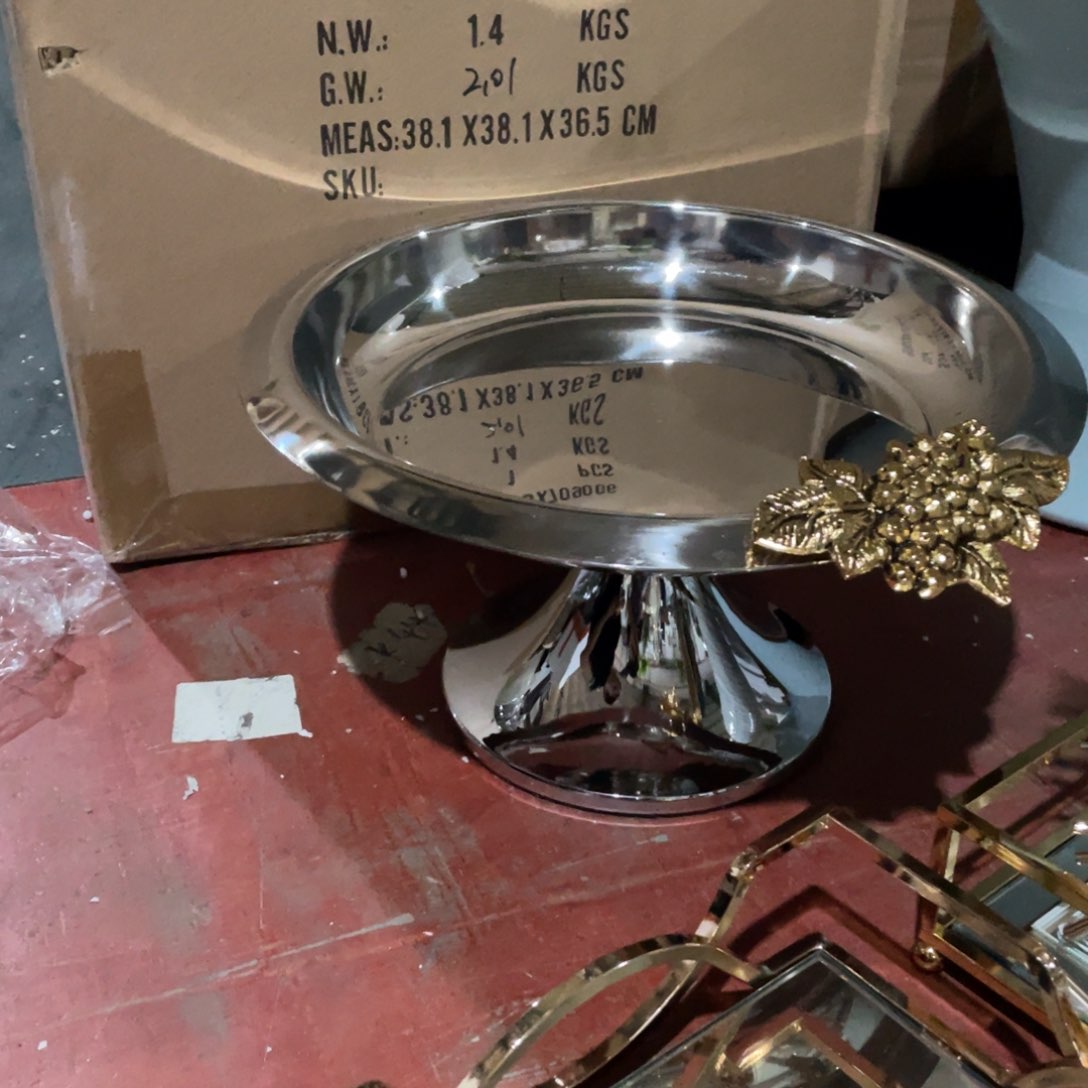 陶瓷花瓶，家居摆件。大