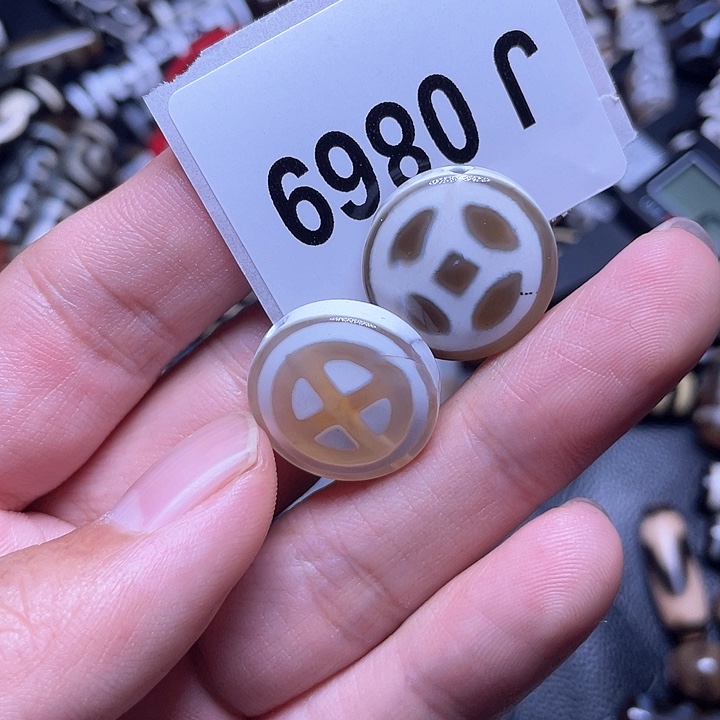 玛瑙/玉髓颈饰未镶嵌瑕疵