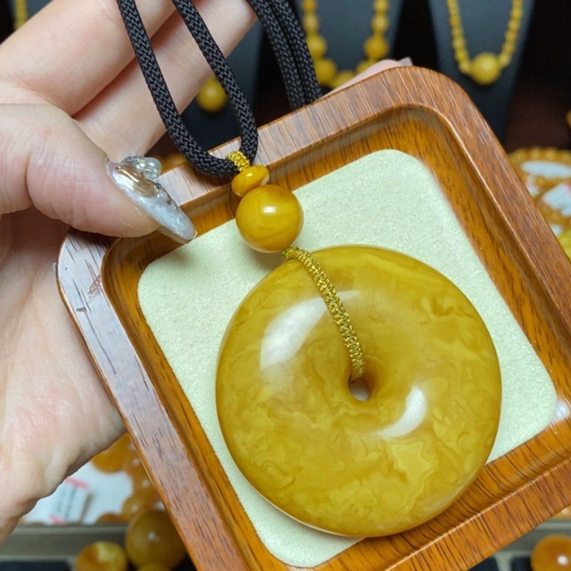 【闪购商品】蜜蜡颈饰未镶嵌项链