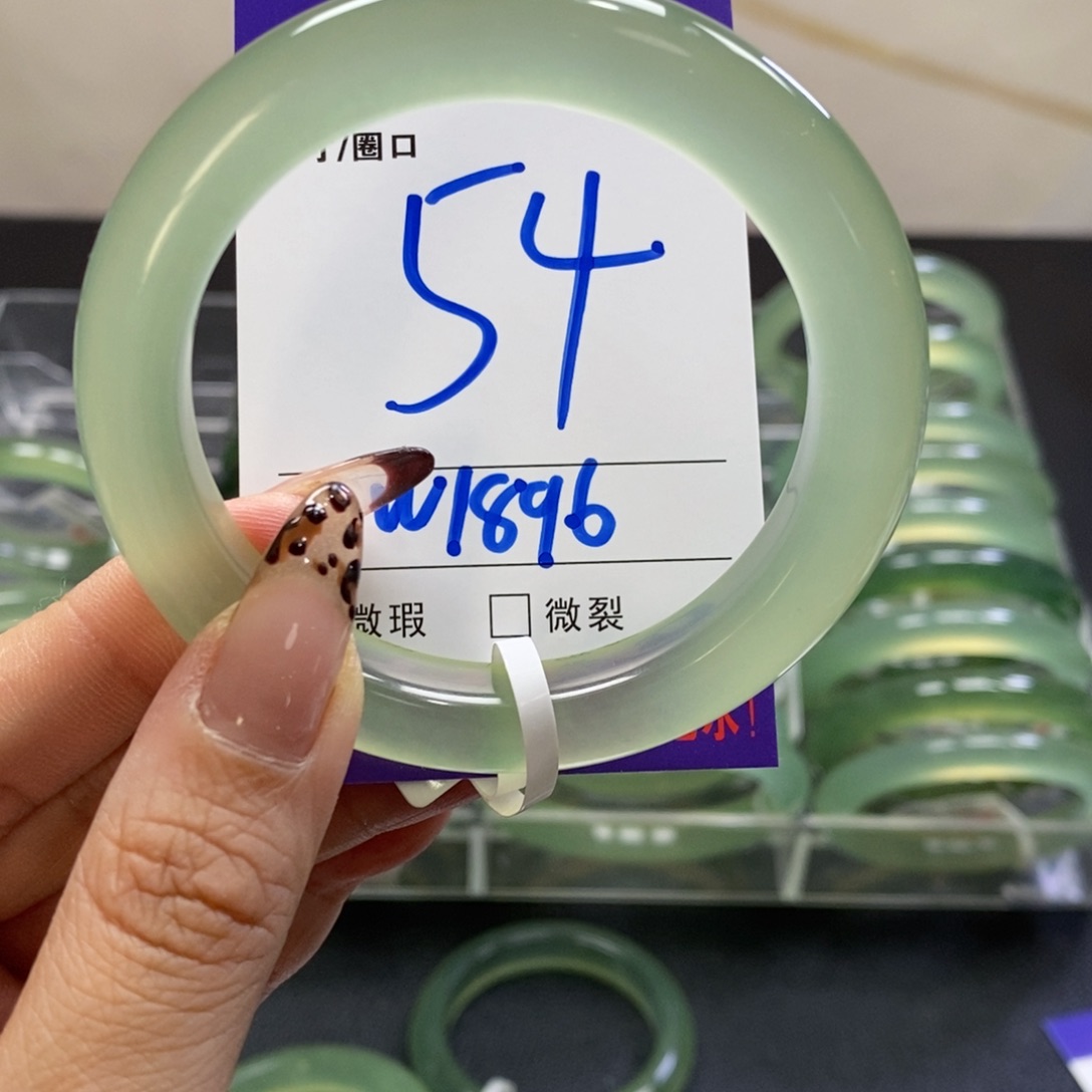 卡***啦未镶嵌蛇纹石玉手镯