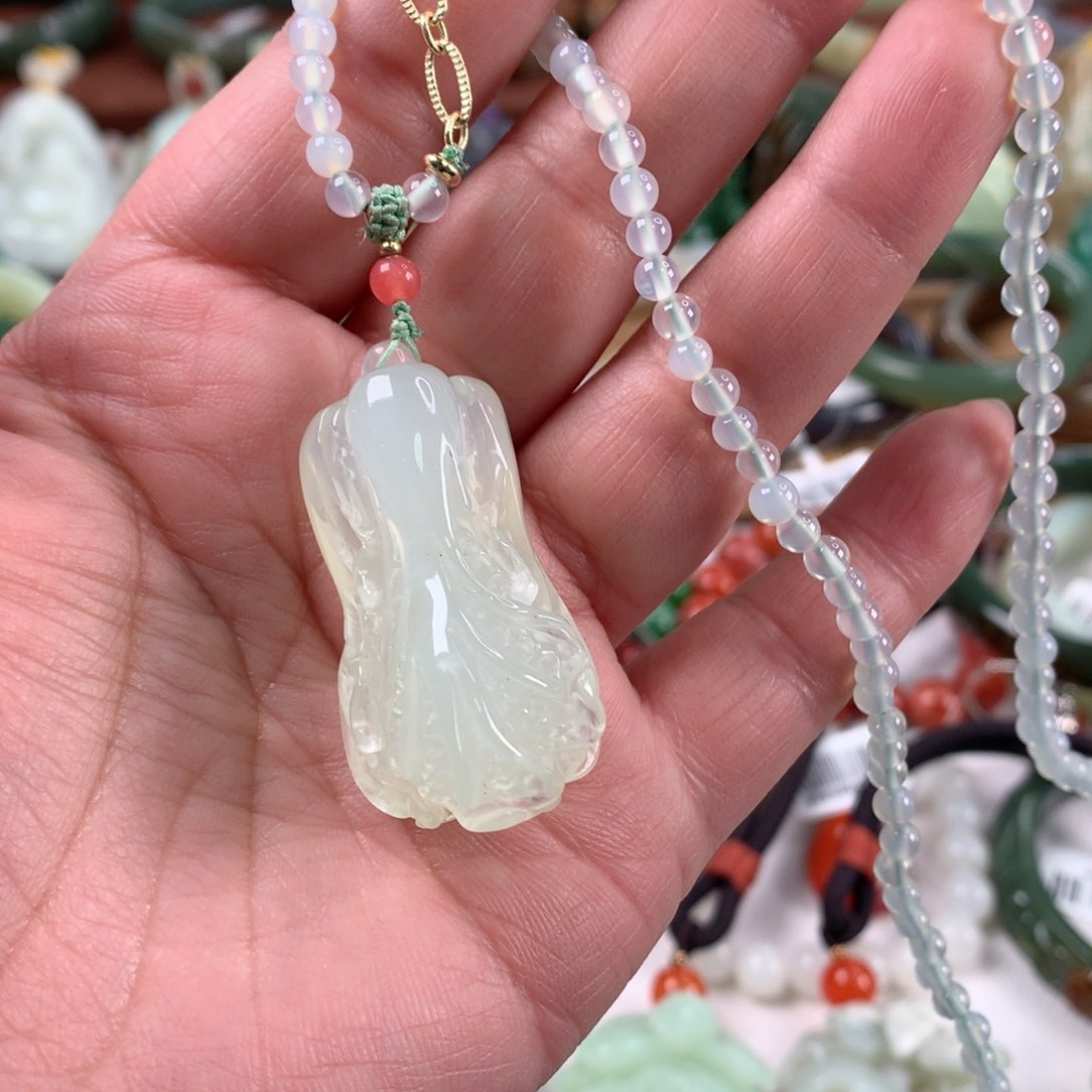 岫玉吊坠未镶嵌吊坠