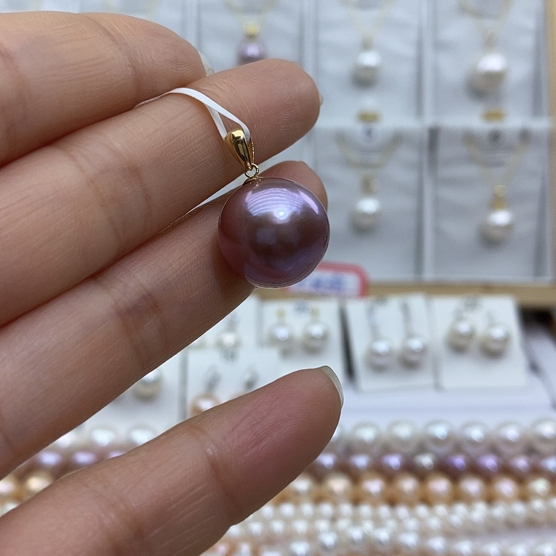 淡水珍珠吊坠(赠链)18K金镶嵌B***.