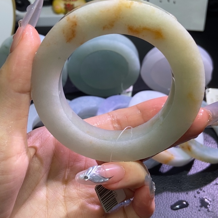未镶嵌手镯定制翡翠