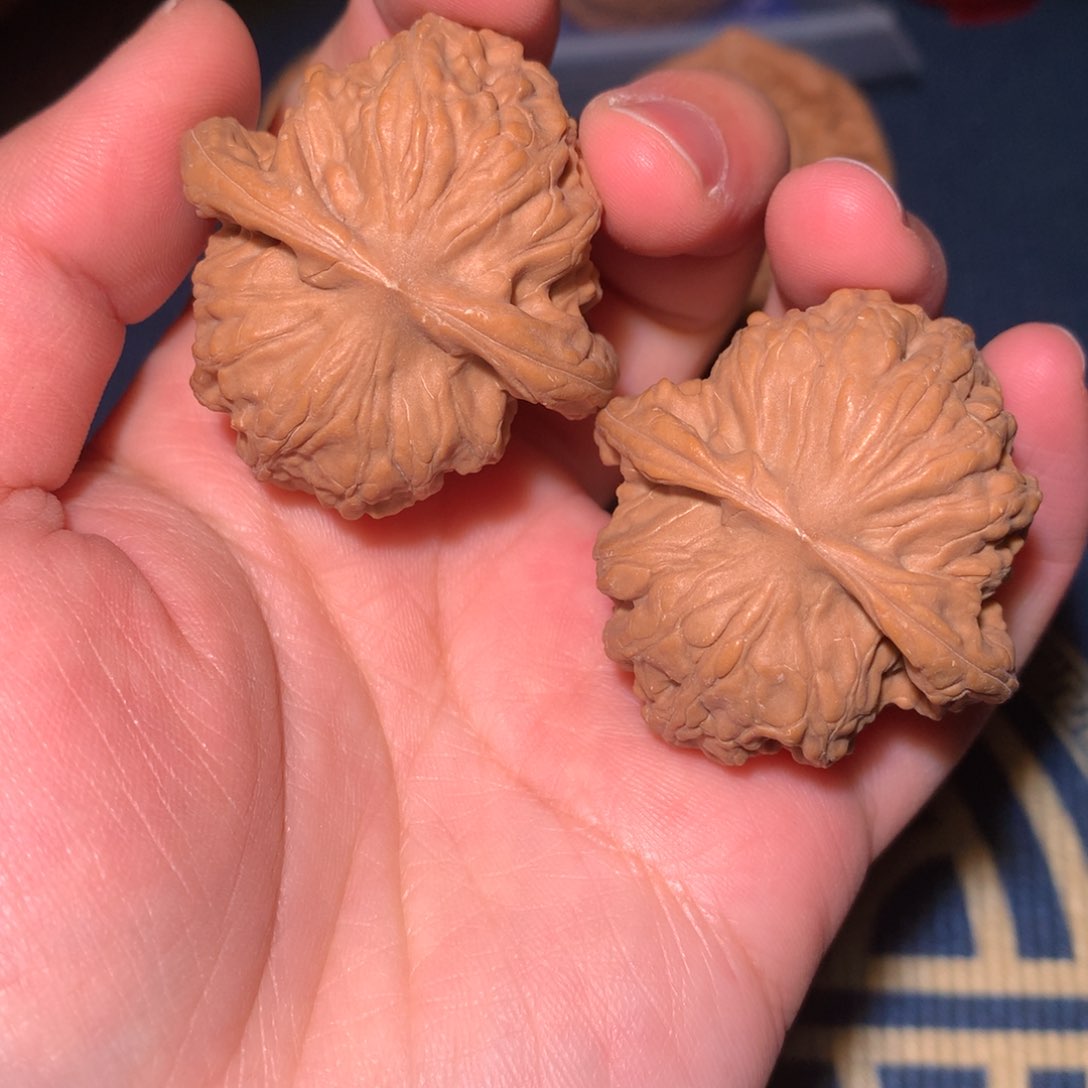 文玩核桃把件野狼精配全品