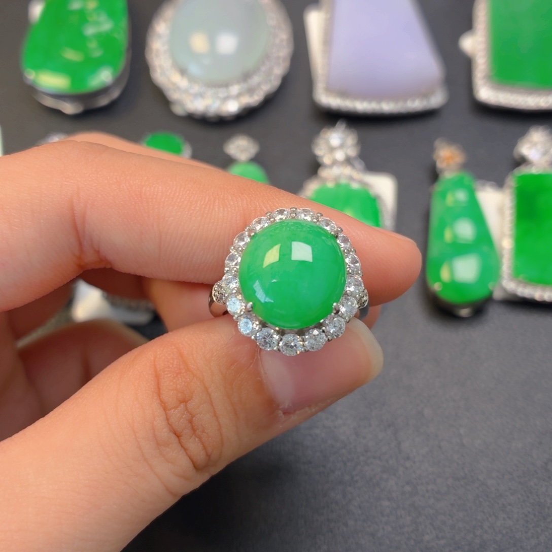 翡翠银S925镶嵌颈饰