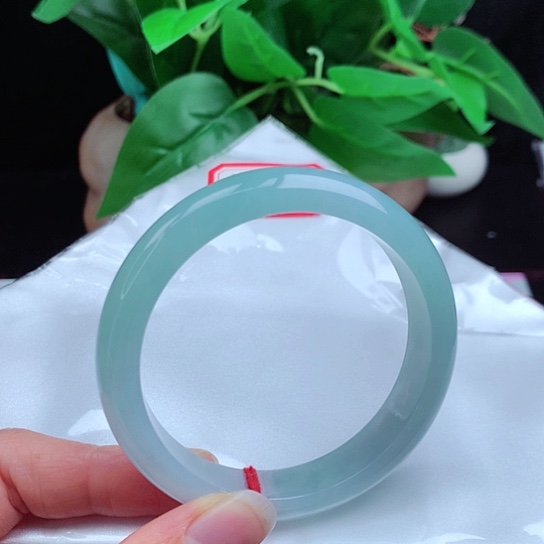 翡翠手镯未镶嵌       正圈57