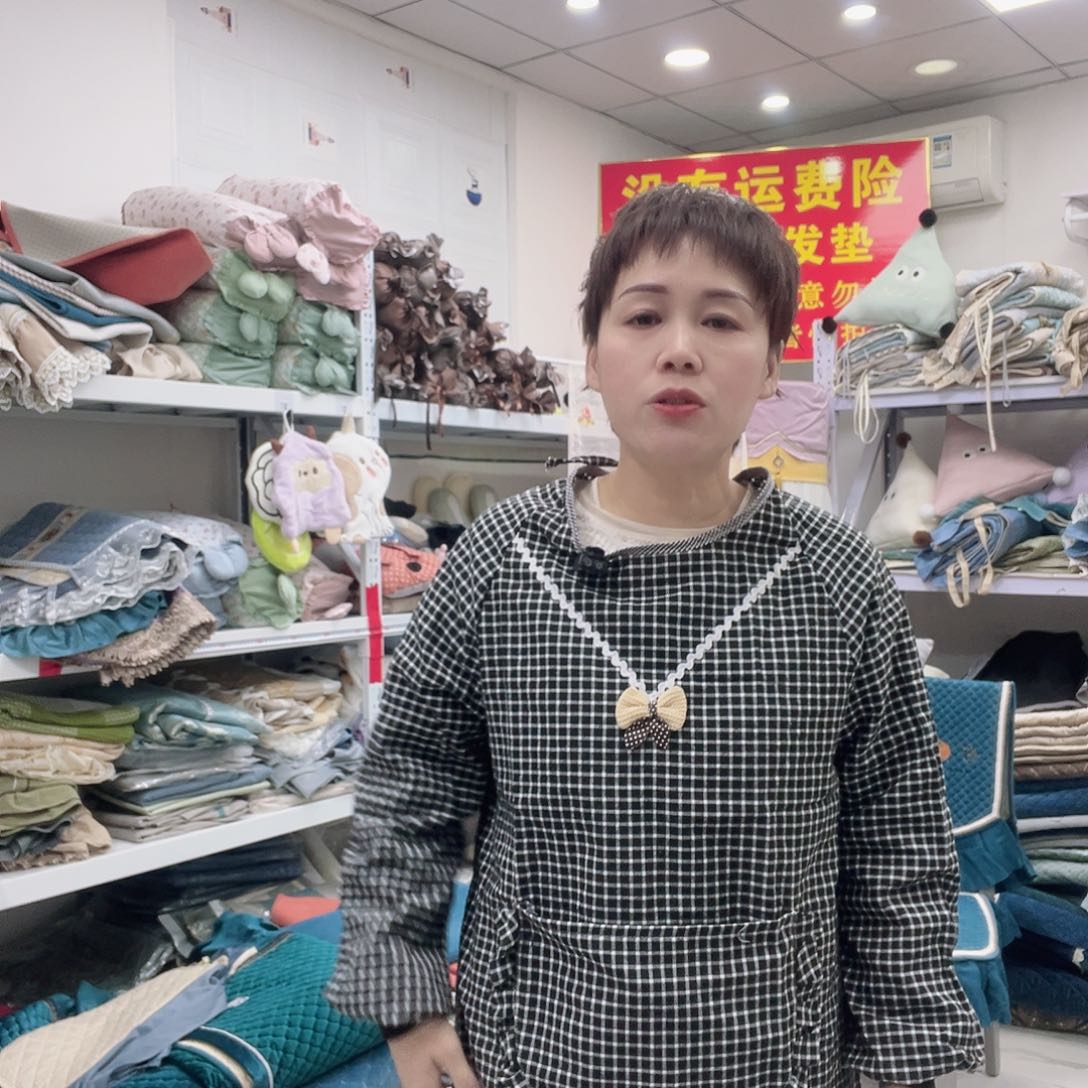 雪尼尔聚酯纤维快乐大本营在这里是什么