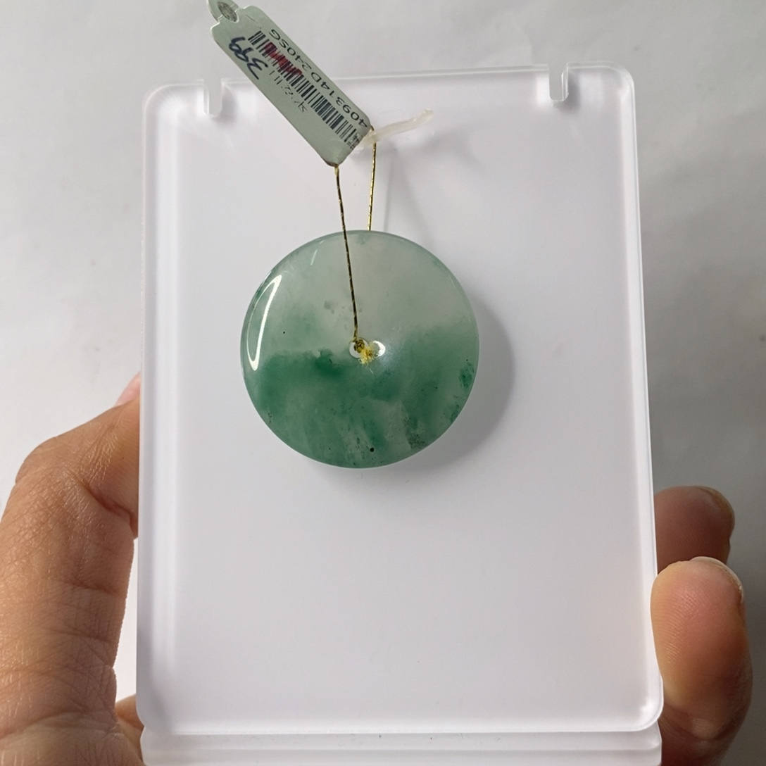 石英质玉未镶嵌颈饰