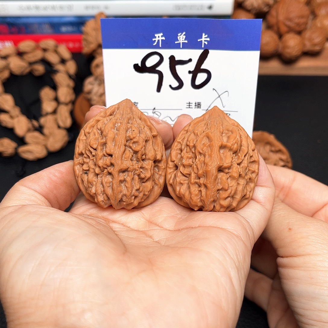 吊坠桃核鸡心37尺。 无刀