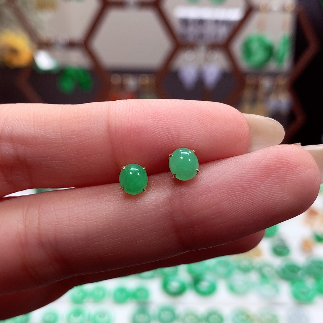 翡翠耳饰18K金镶嵌天然翡翠