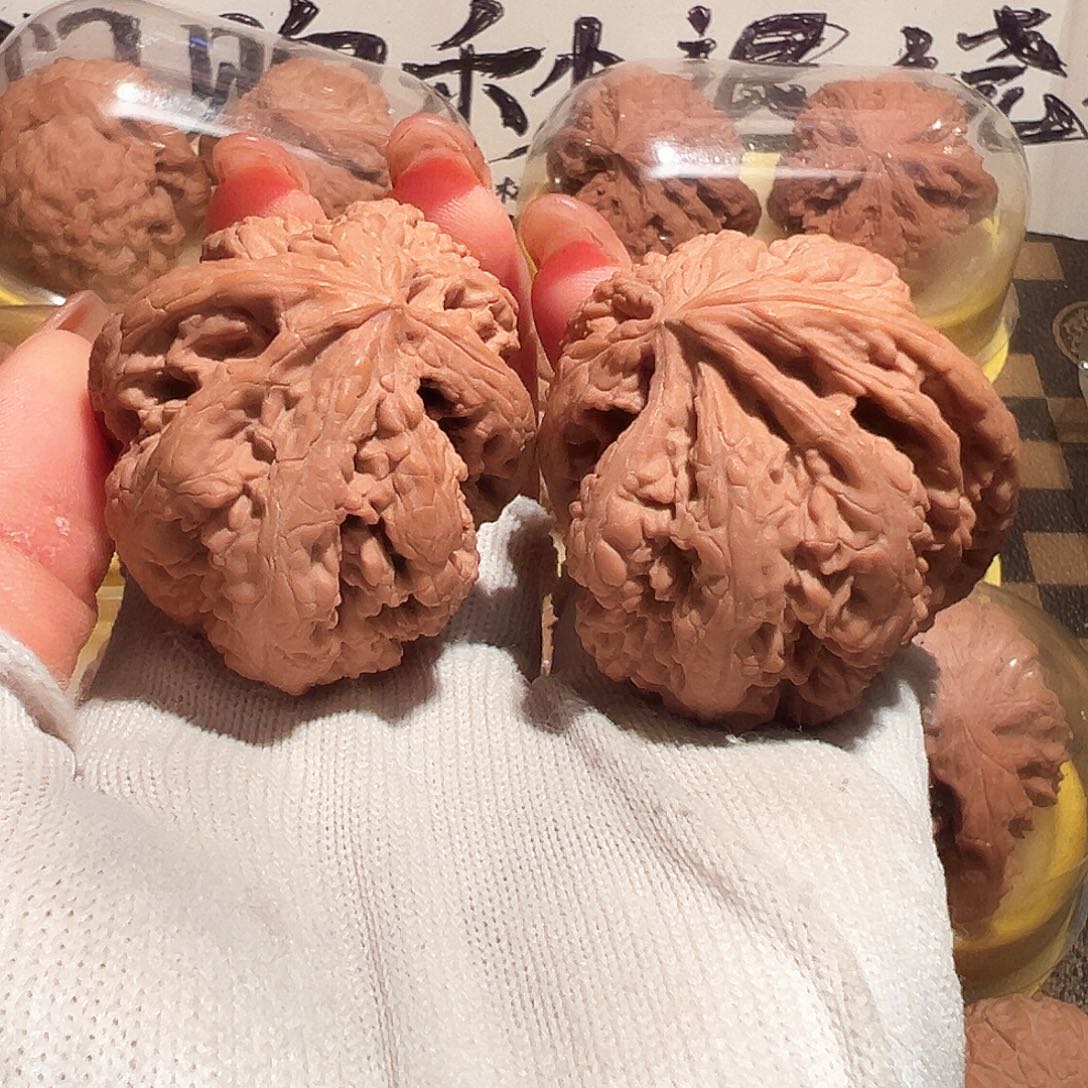 ***吊坠桃核大粗筋座山雕