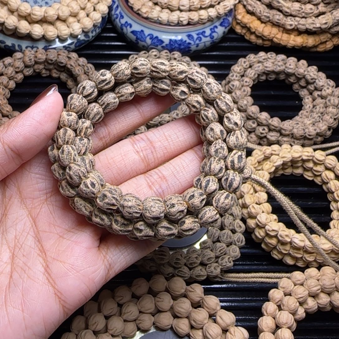 往***。柏香籽/百香籽吊坠