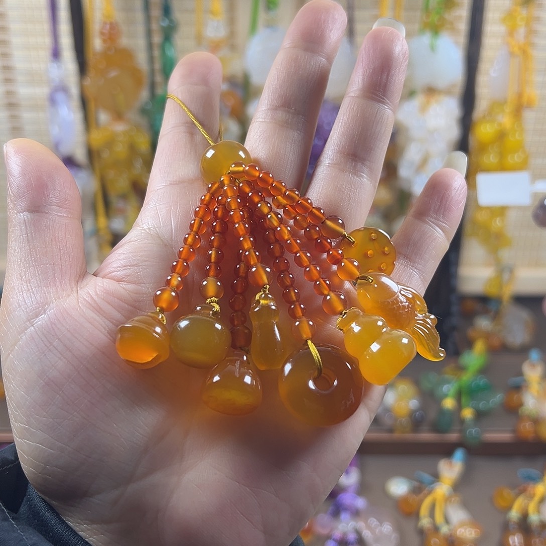 宝***宝玛瑙/玉髓未镶嵌车挂