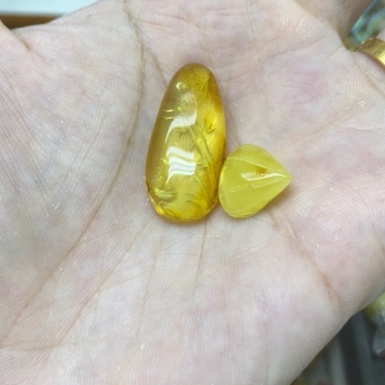 未镶嵌蜜蜡裸石吊坠