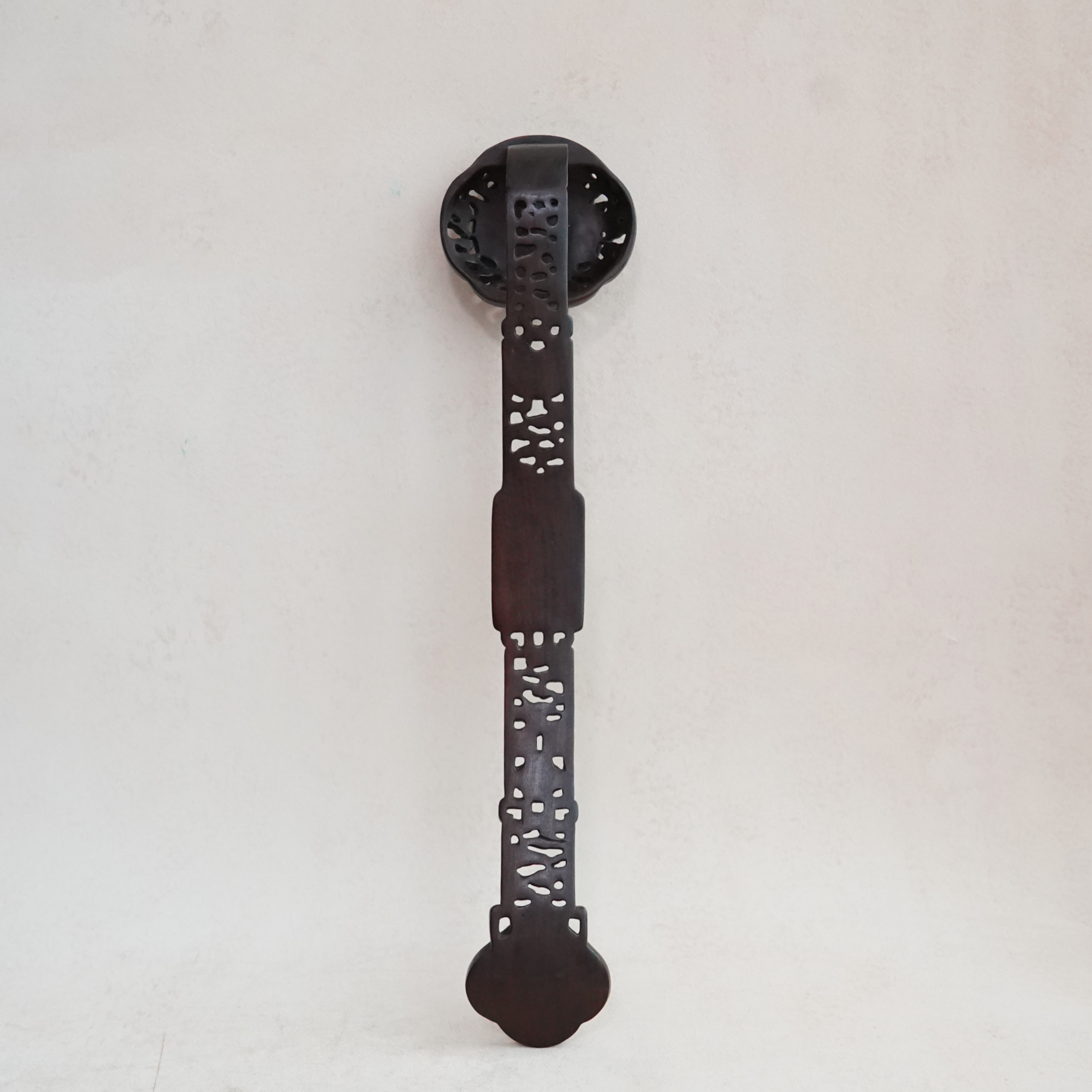 文华开物 黄花梨嵌沉香雕福寿纹如意