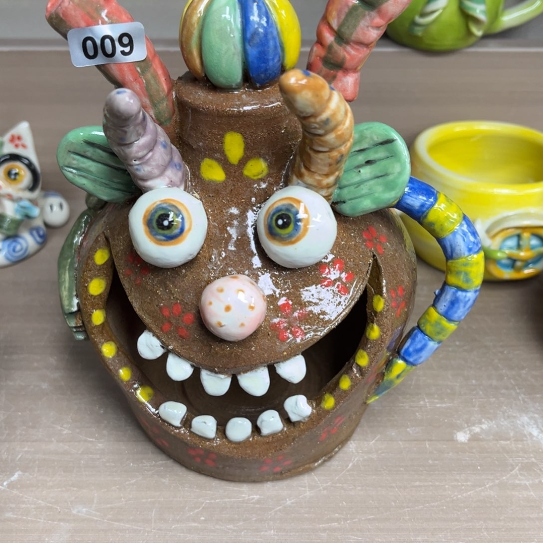 荧***光陶瓷纯手工抽象陶瓷摆件009