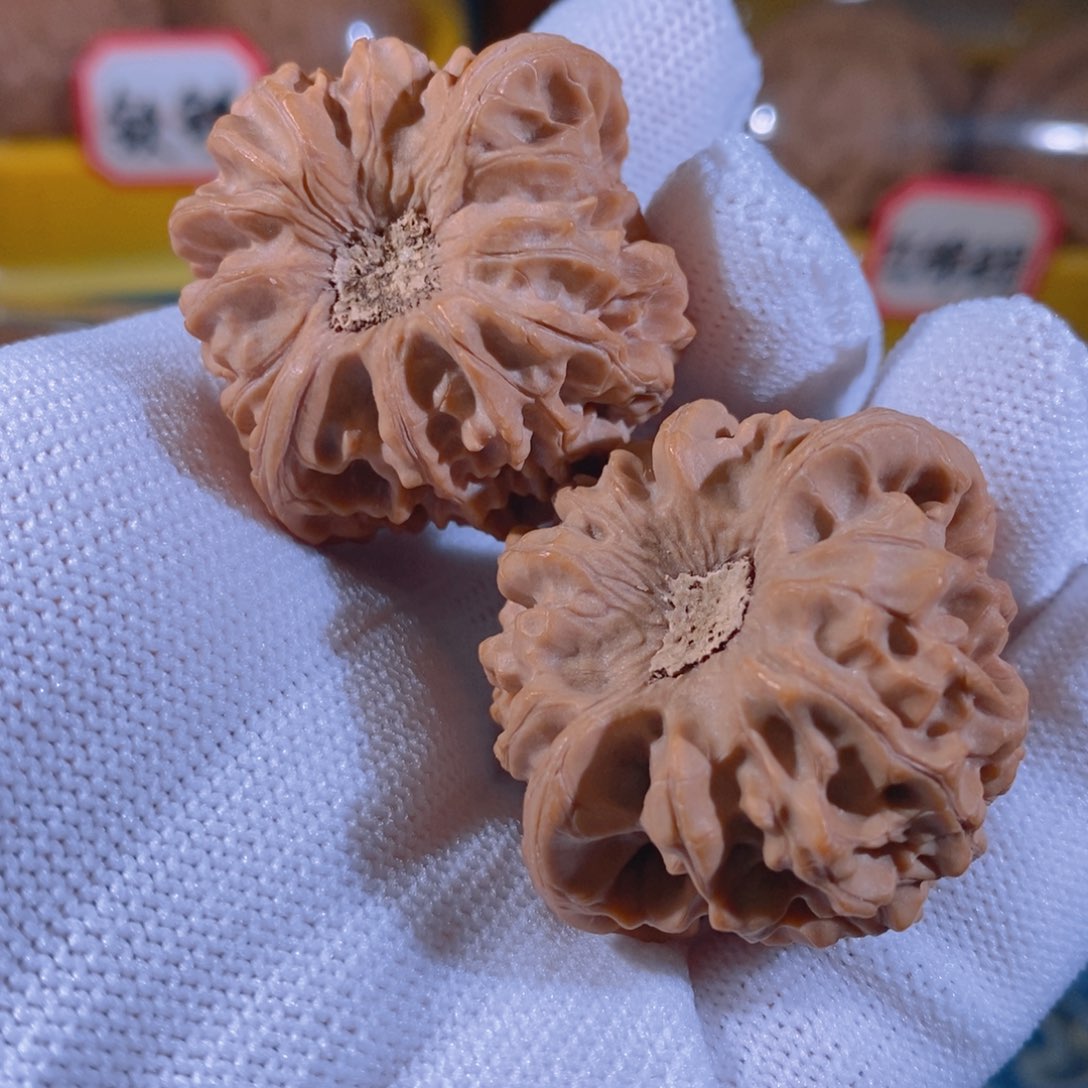 吊坠文玩核桃龙门涧