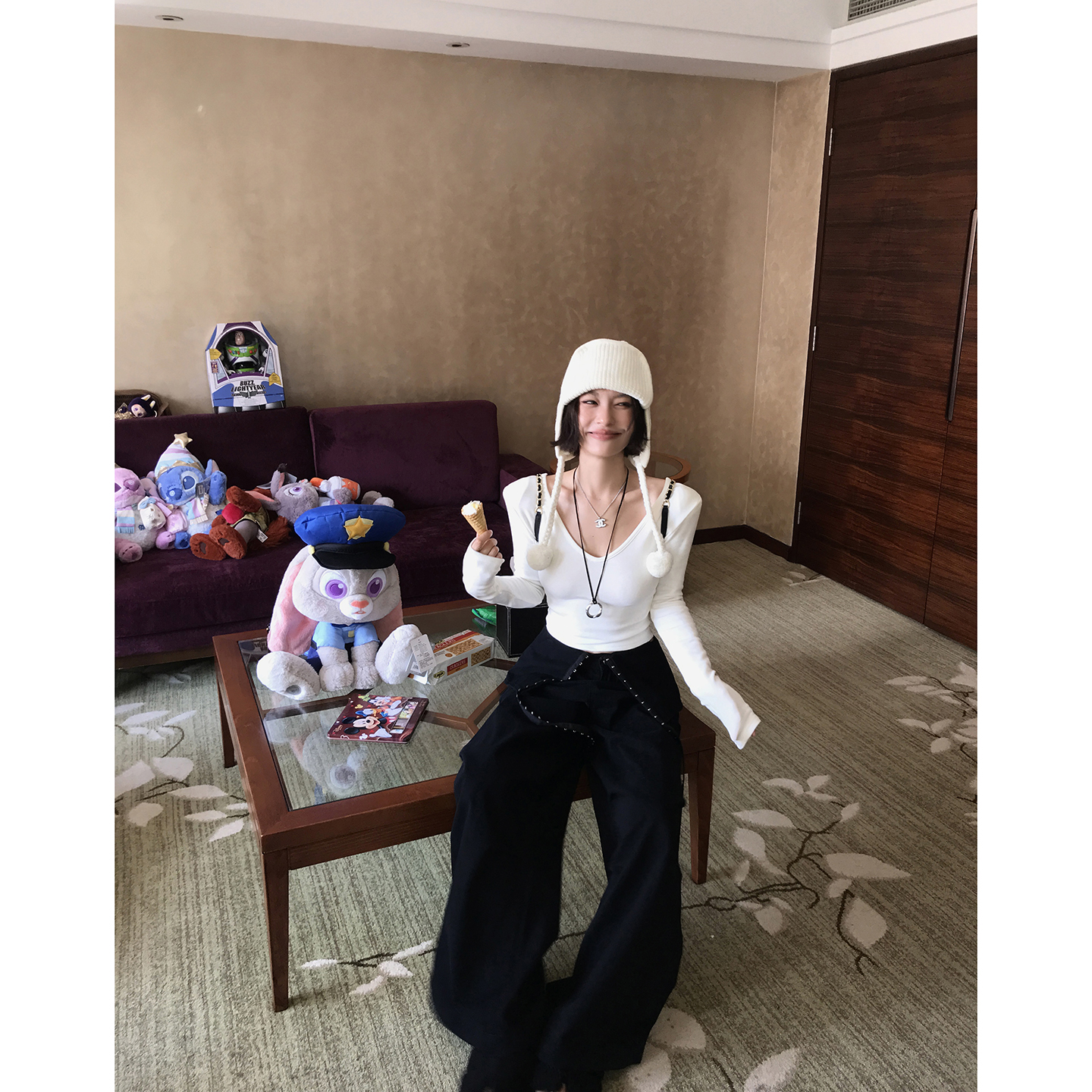 【C位打底】磨毛短款深V领内搭打底衫T恤4620