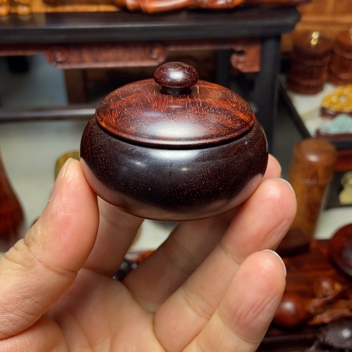 檀香紫檀（小叶紫檀）罐