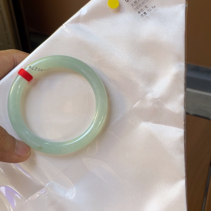 翡翠未镶嵌手镯手镯