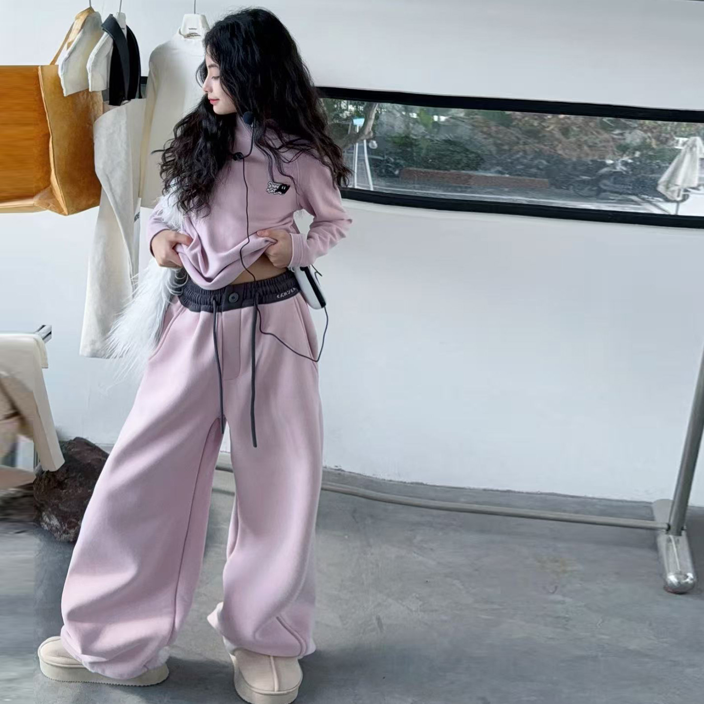 女童加绒加厚裤子秋冬2025新款儿童保暖打底上衣中大童休闲风卫裤