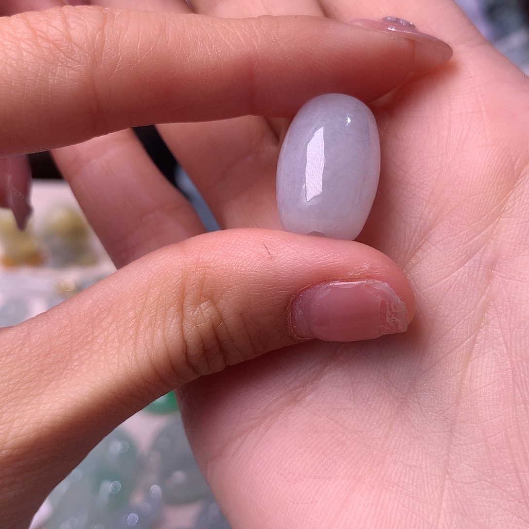 翡翠未镶嵌颈饰漏价