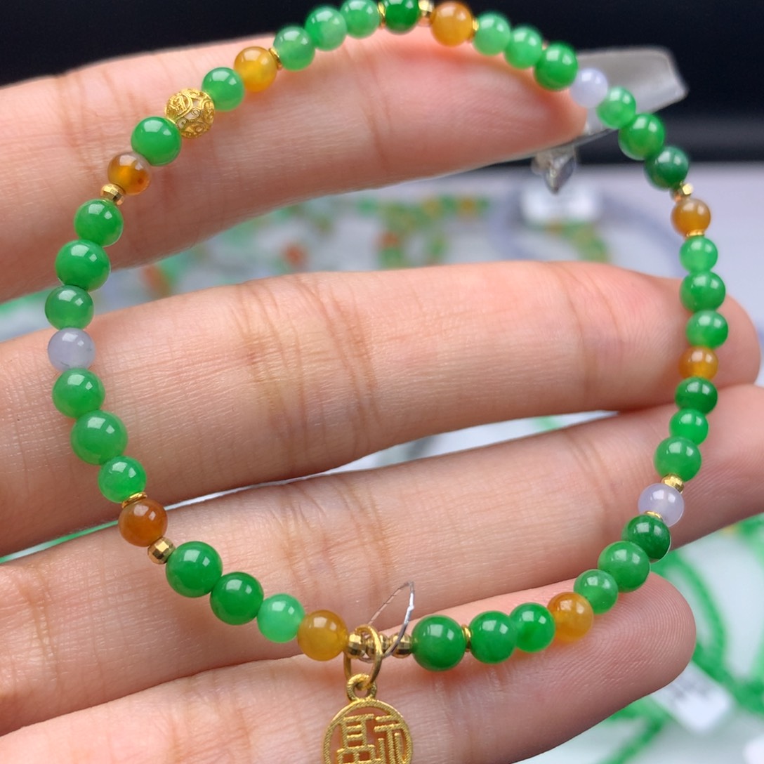 翡翠手链未镶嵌卡