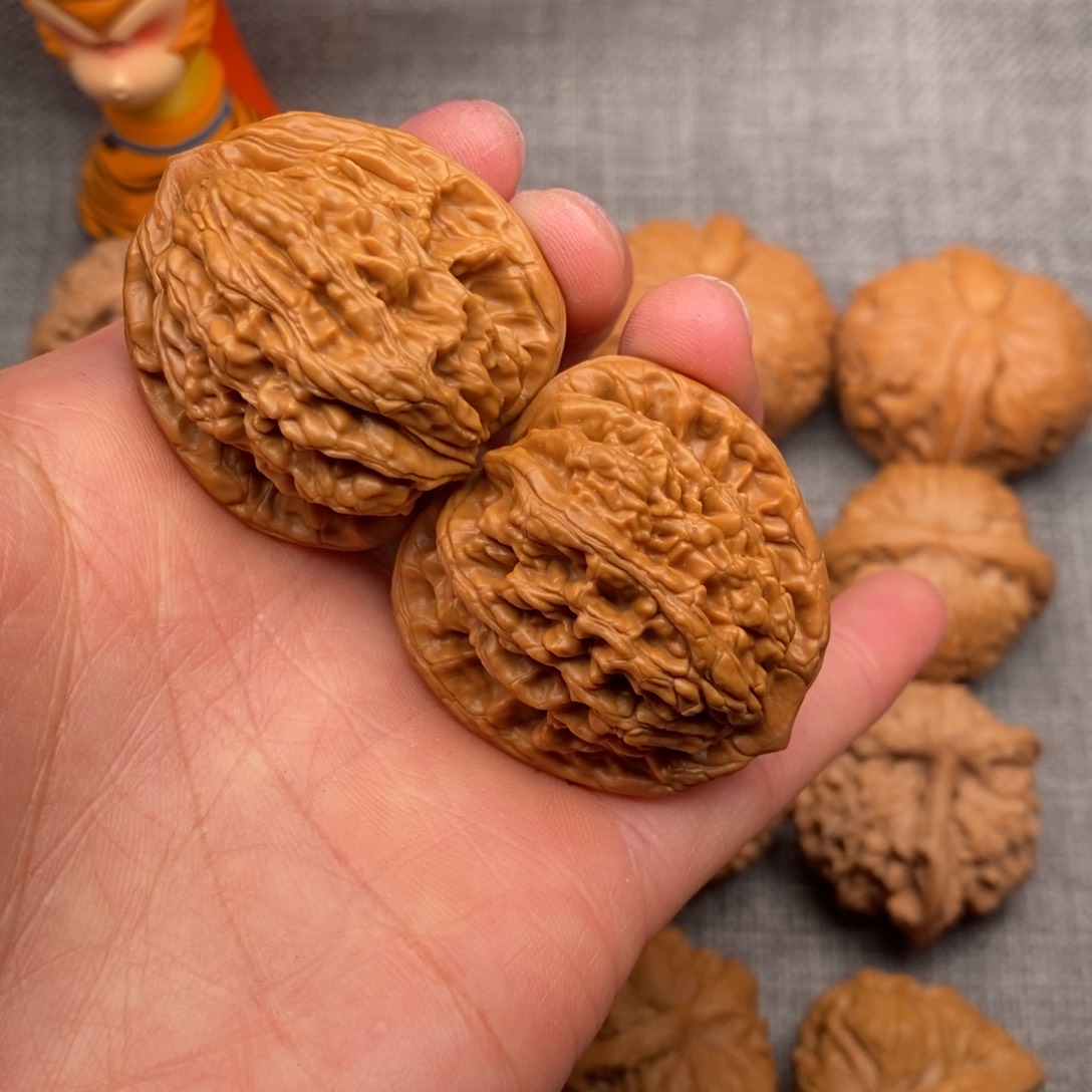 文玩核桃把件38虎头