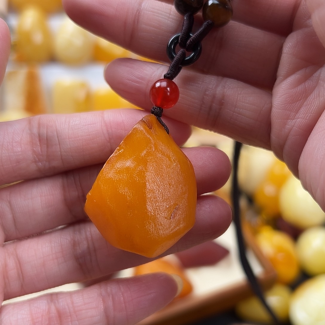 未镶嵌颈饰蜜蜡蜜蜡