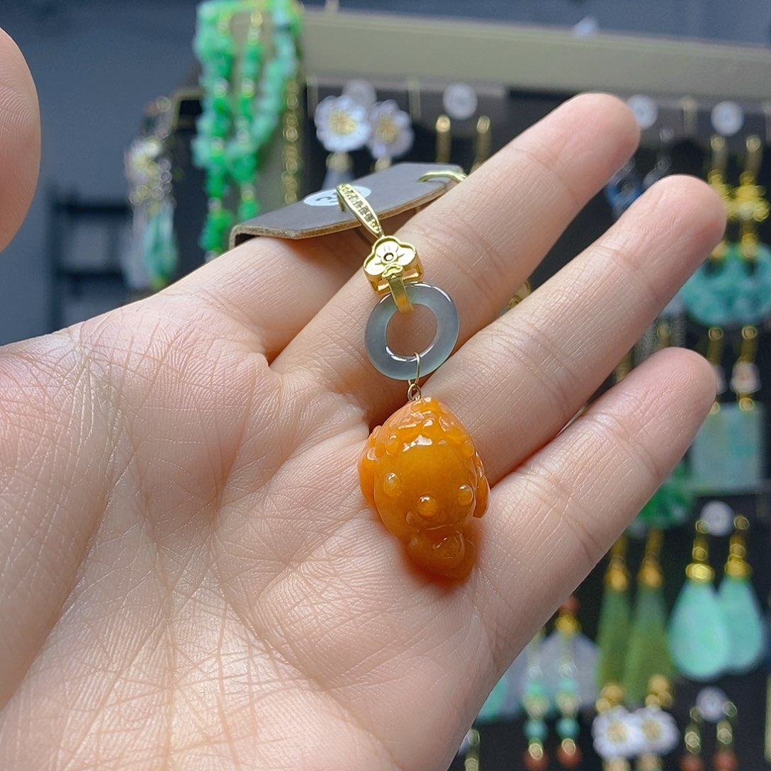 未镶嵌翡翠耳饰翡翠