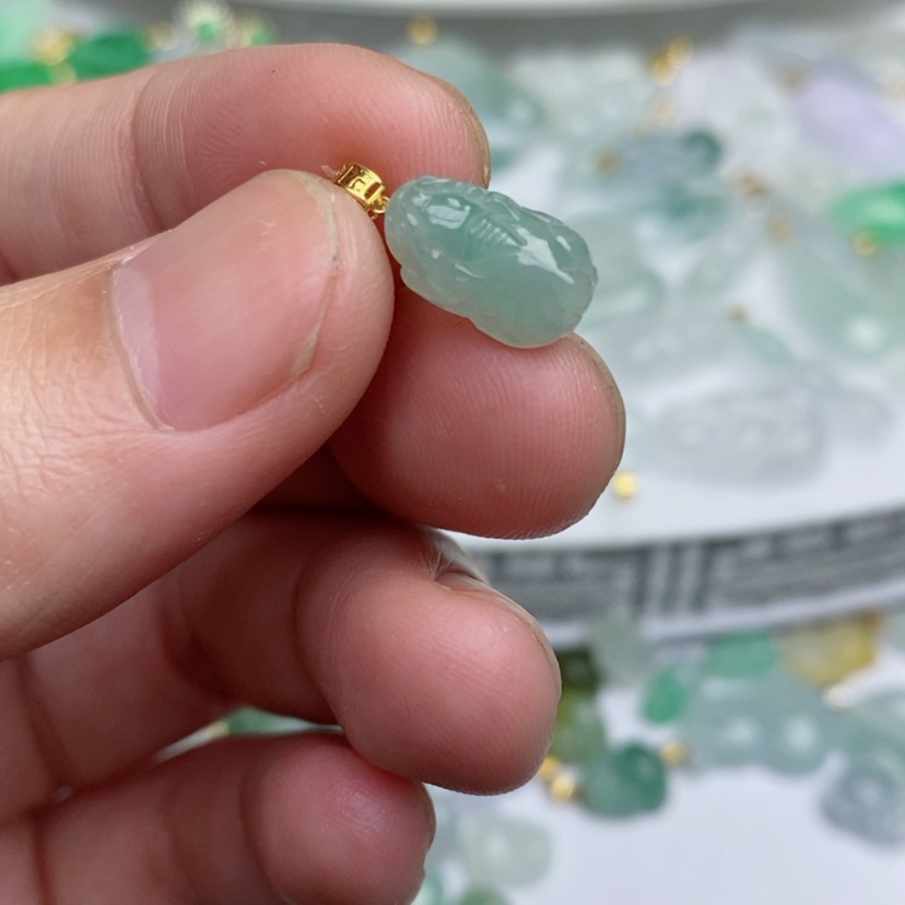【闪购商品】翡翠吊坠(不含链)18K金镶嵌貔貅