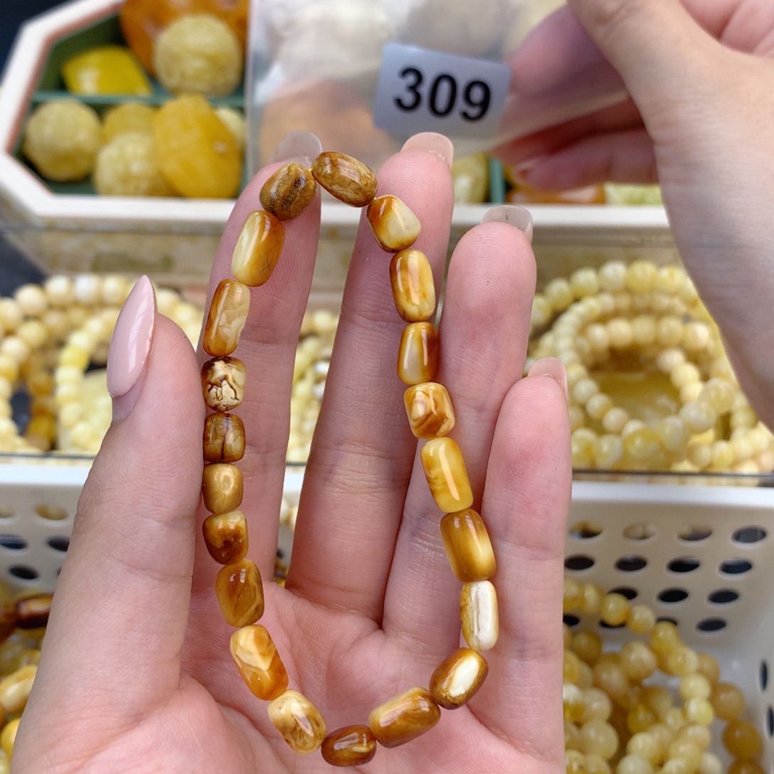 琥珀未镶嵌珠宝奇石