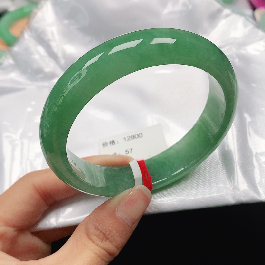 翡翠手镯未镶嵌天然翡翠手镯57