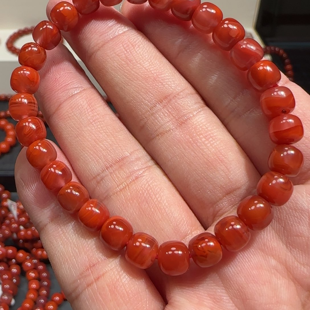 南红玛瑙未镶嵌手链