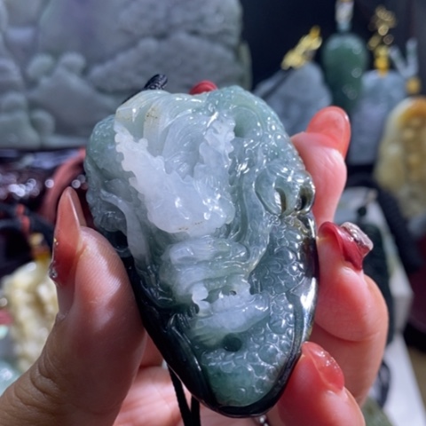 【闪购商品】颈饰未镶嵌翡翠龙牌