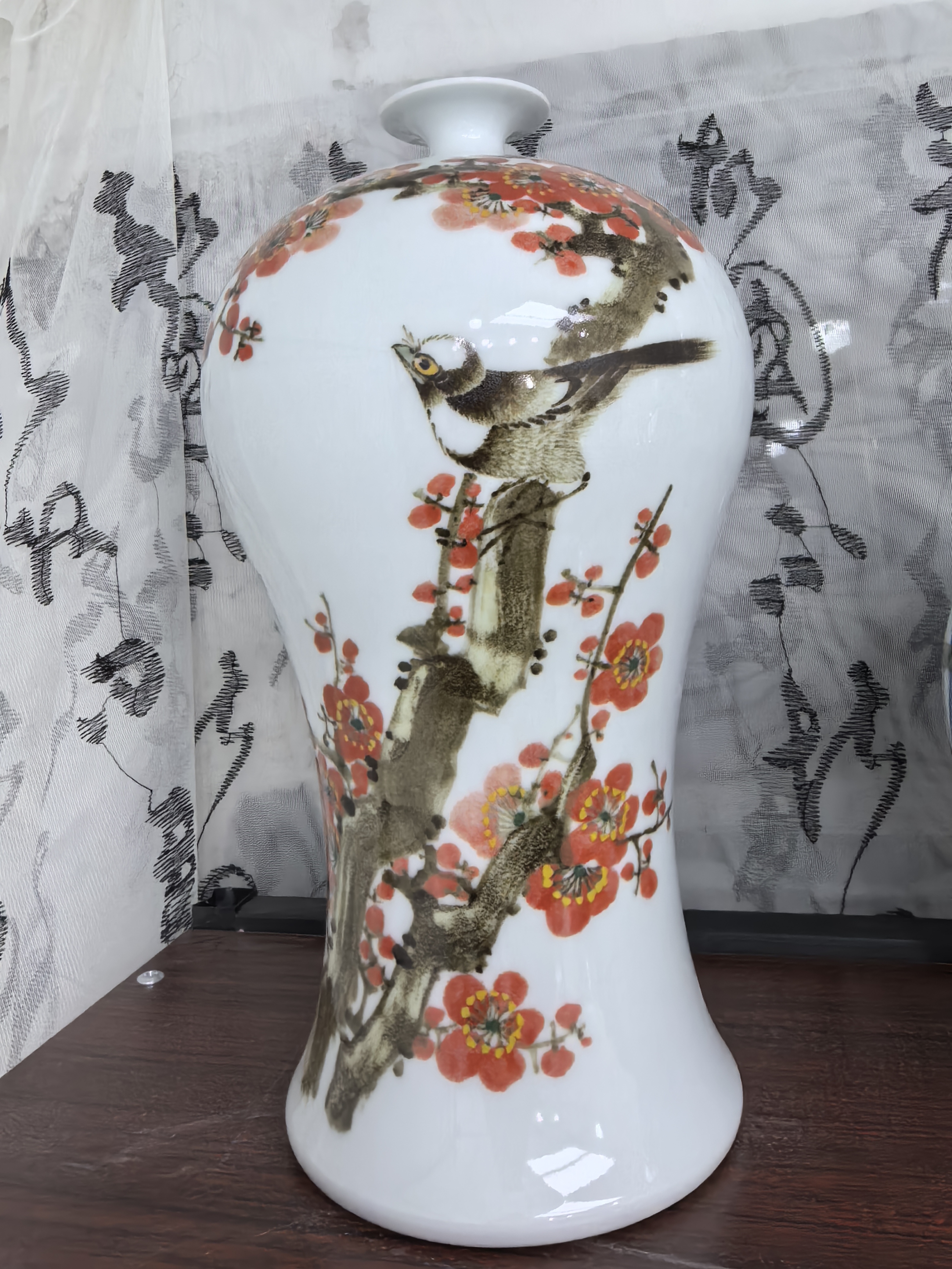 景德镇陶瓷釉下美人瓶