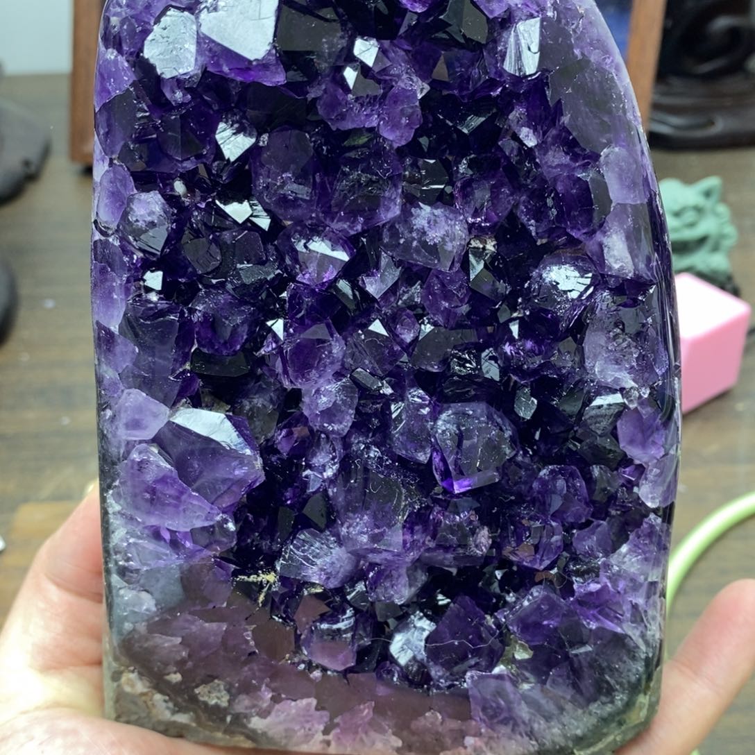 未镶嵌水晶大型摆件（非配饰）