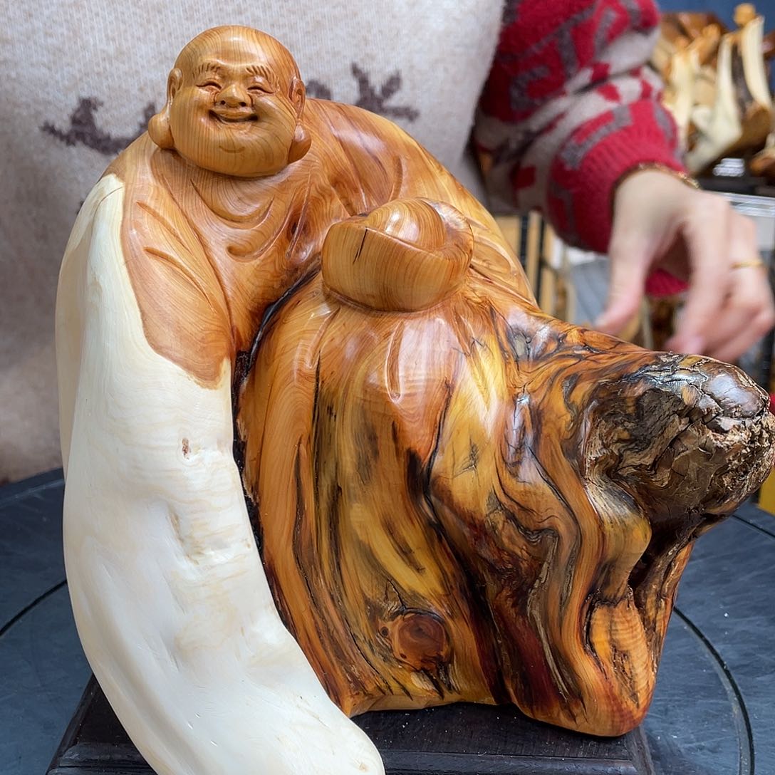 柏木（崖柏）随型艺术根雕